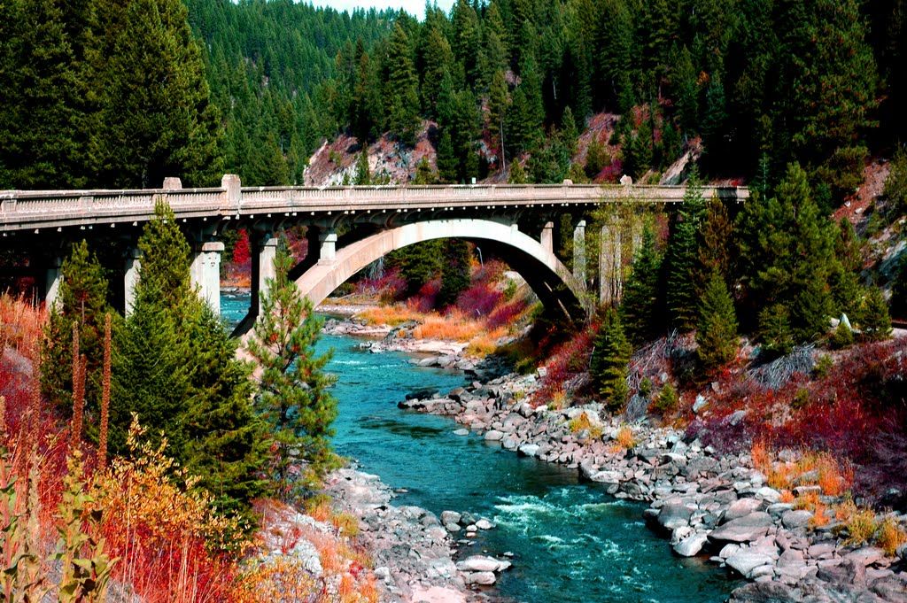 Idaho Rainbow Bridge Architecture